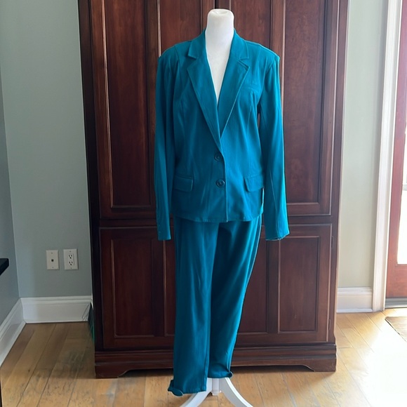 NWOT Motto Vintage Y2K Stretch Microfiber 5-Pocket Tie-Hem Cropped Pants in Teal - Picture 12 of 16